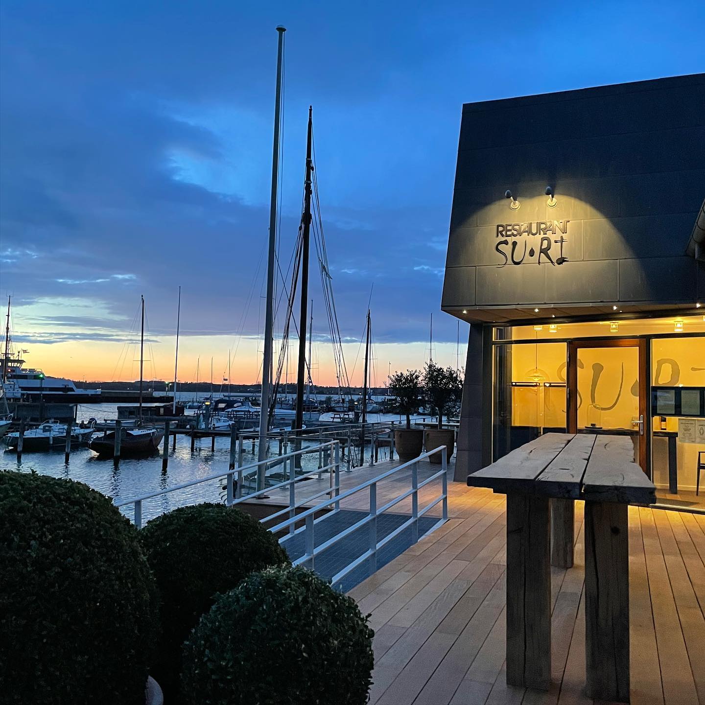 Restaurant SuRi Holbæk